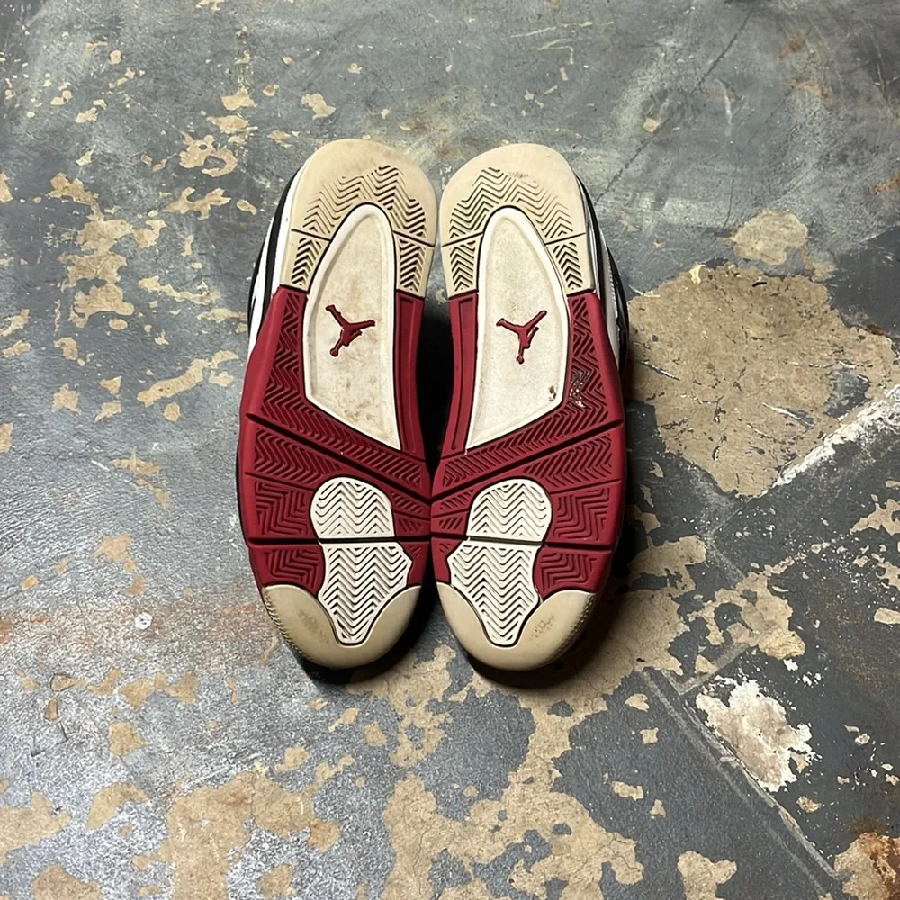 Jordan 4 - Picture 7 of 7